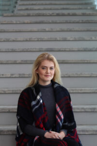 Headshot of Shannon Thom.